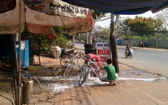 My bicycle gets a thorough scrubbing before going to the bike shop